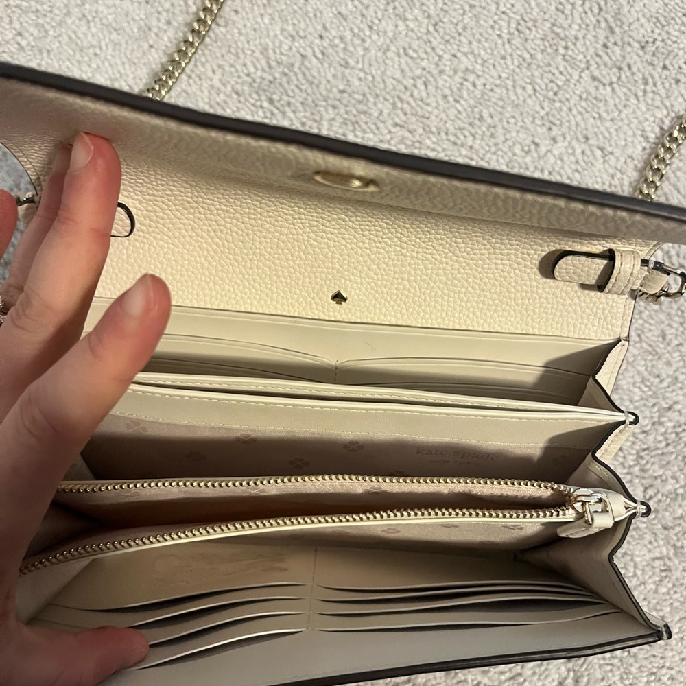Kate Spade Purse - Picture 3 of 9